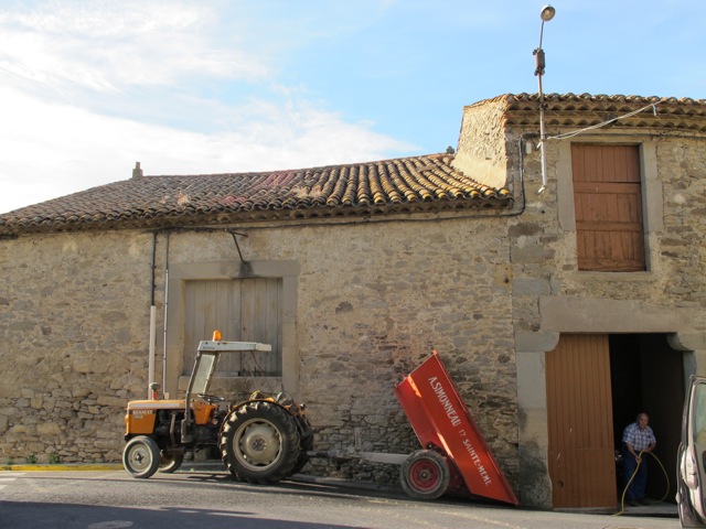 tractor la liviniere 3