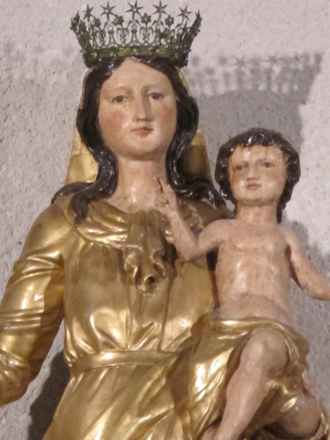 inside Minerve's church